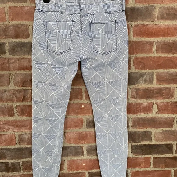 Jeans - Picture 3 of 3